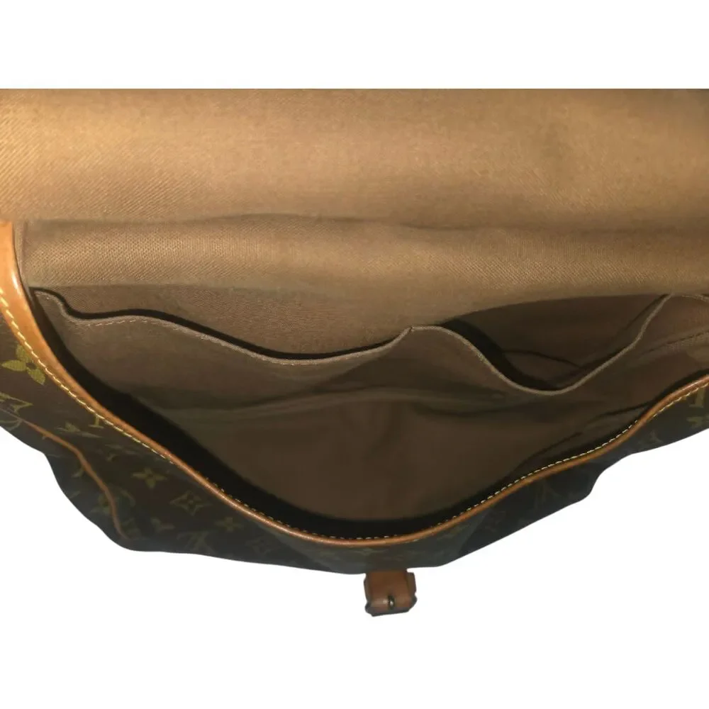 Vintage Louis Vuitton Saumur 35 Crossbody Bag - Entrupy Certified with dust bag